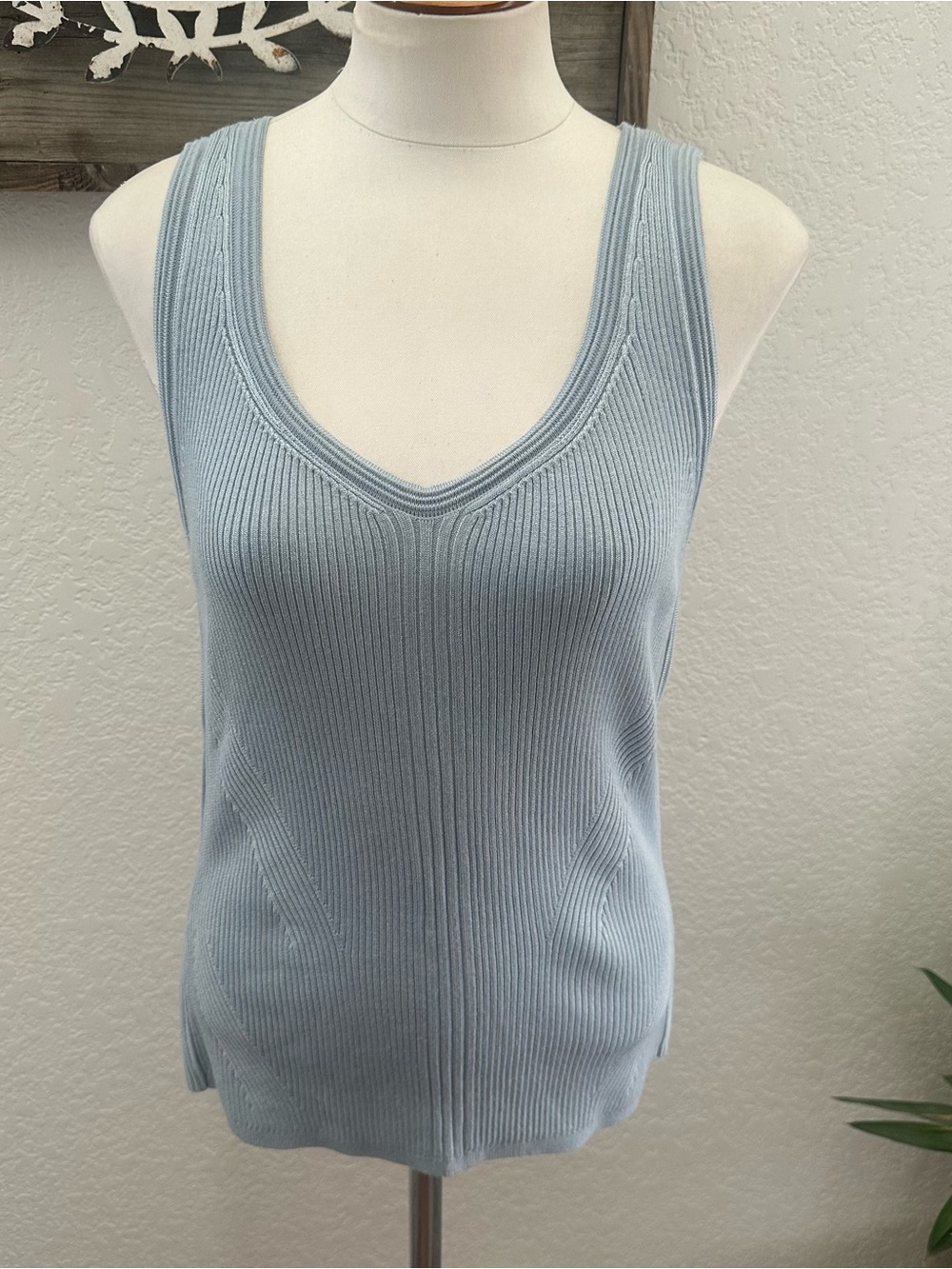 WHBM blue ribbed sweater knit vest ladies size L NWT